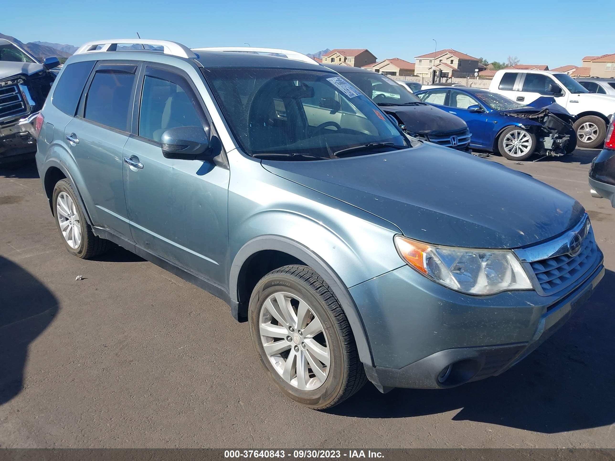 Photo 0 VIN: JF2SHBGC1CH418684 - SUBARU FORESTER 