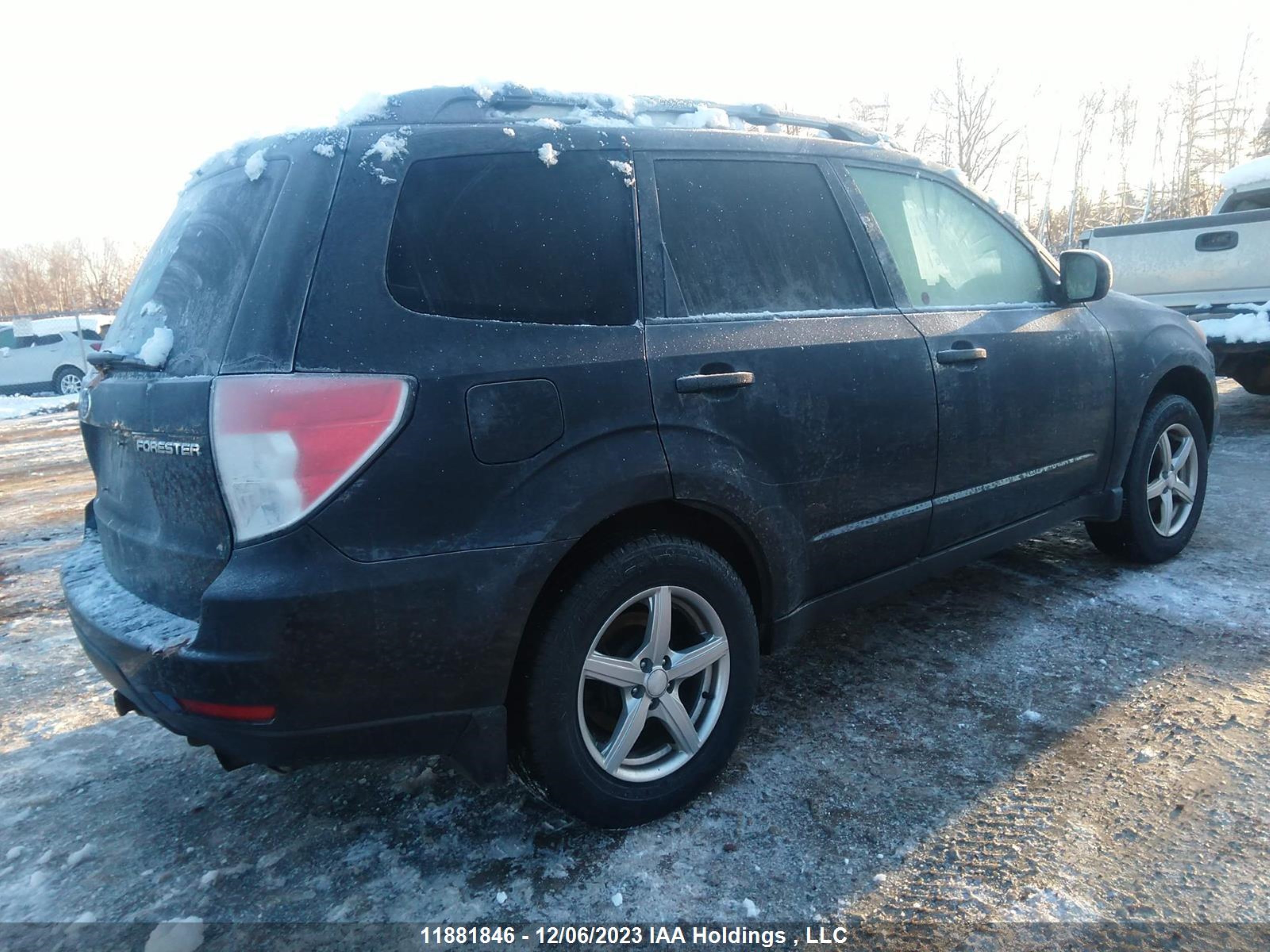 Photo 3 VIN: JF2SHCBC4CH418238 - SUBARU FORESTER 