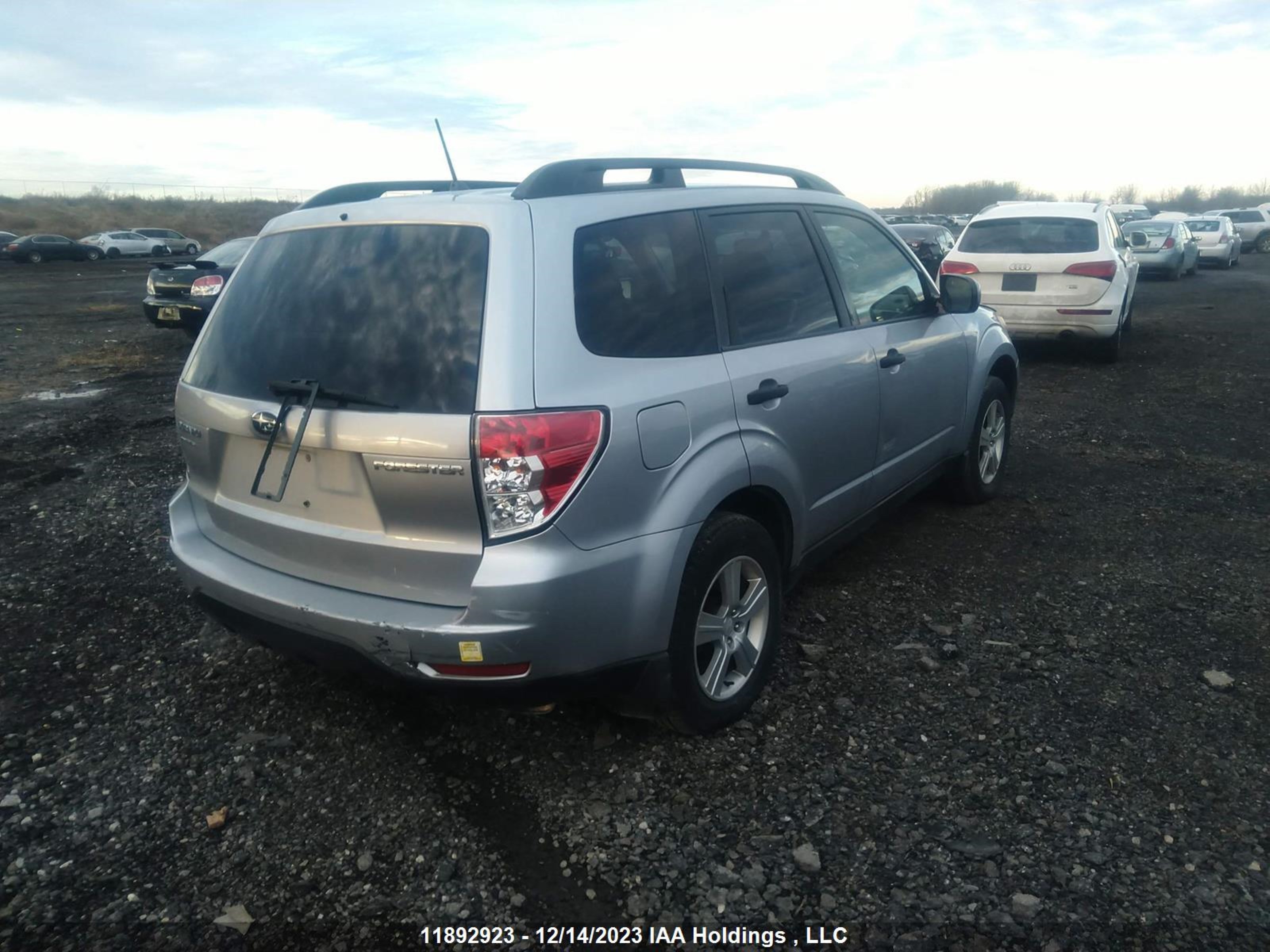 Photo 3 VIN: JF2SHCBC8CH441540 - SUBARU FORESTER 