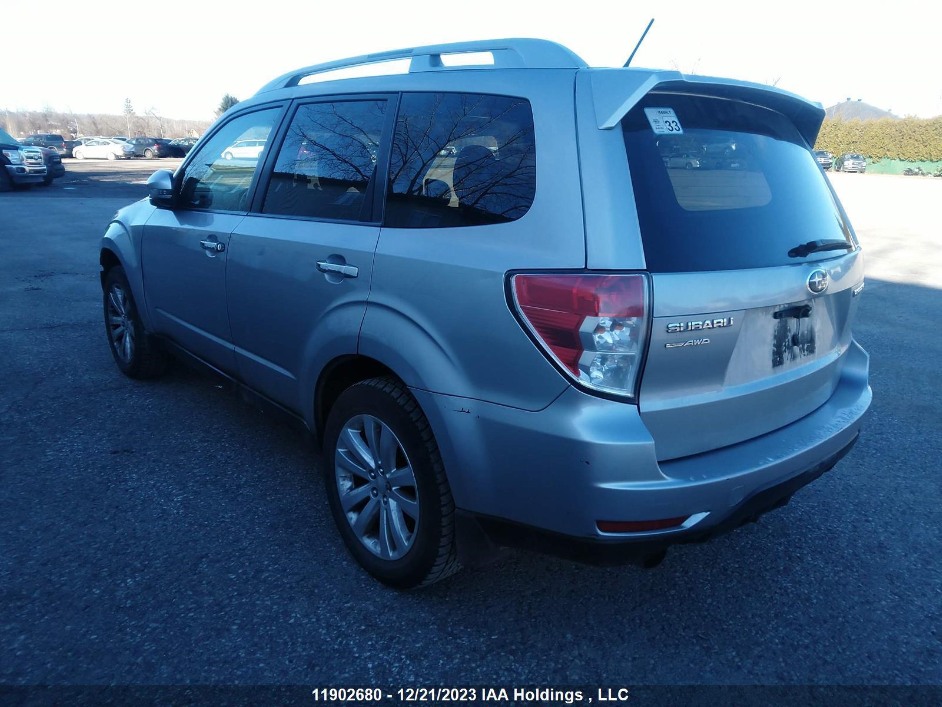 Photo 2 VIN: JF2SHCDC1CH460928 - SUBARU FORESTER 