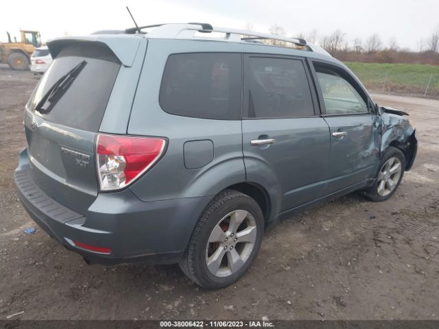 Photo 3 VIN: JF2SHGGC1CH418438 - SUBARU FORESTER 