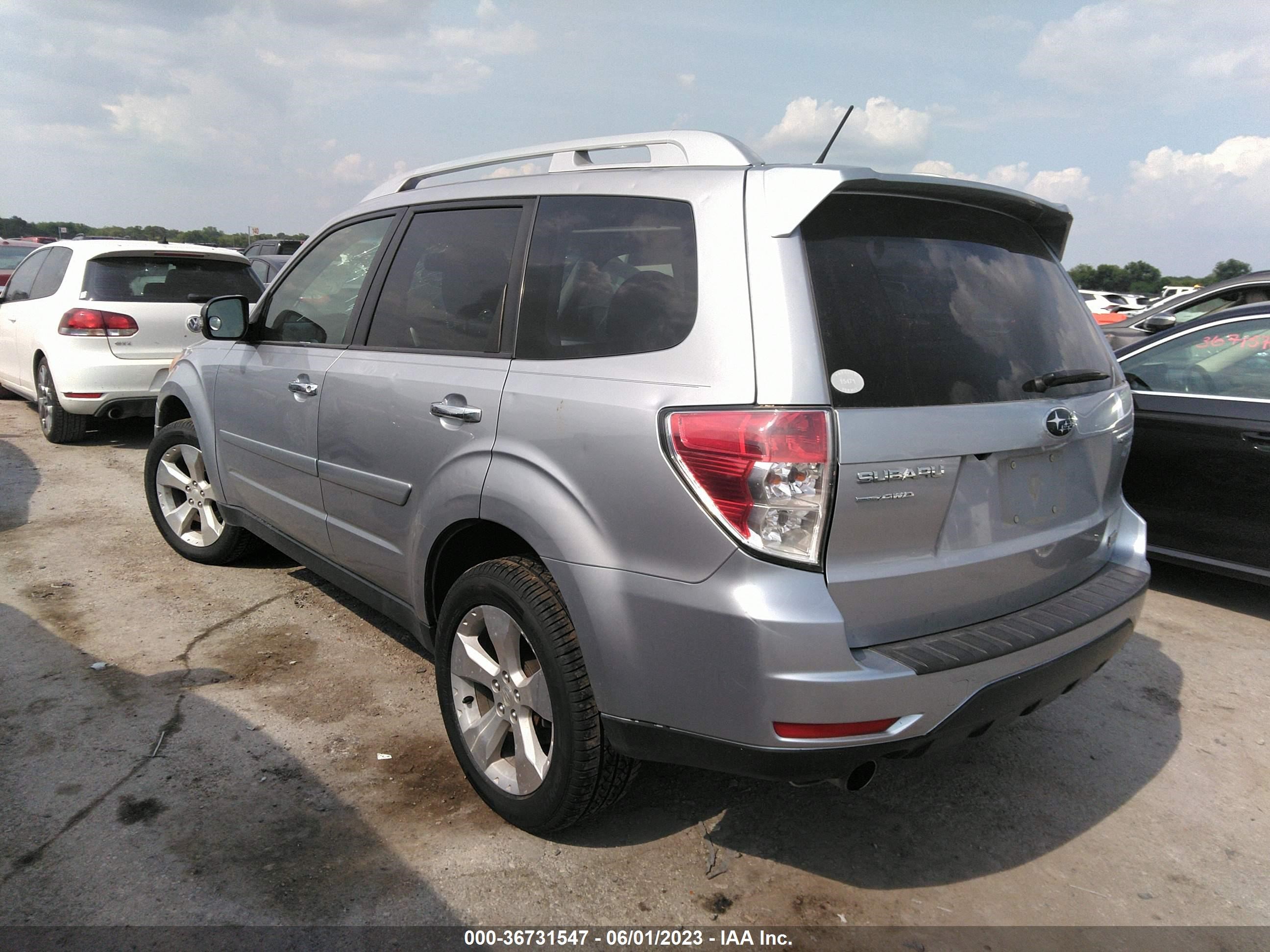 Photo 2 VIN: JF2SHGGC5DH418010 - SUBARU FORESTER 