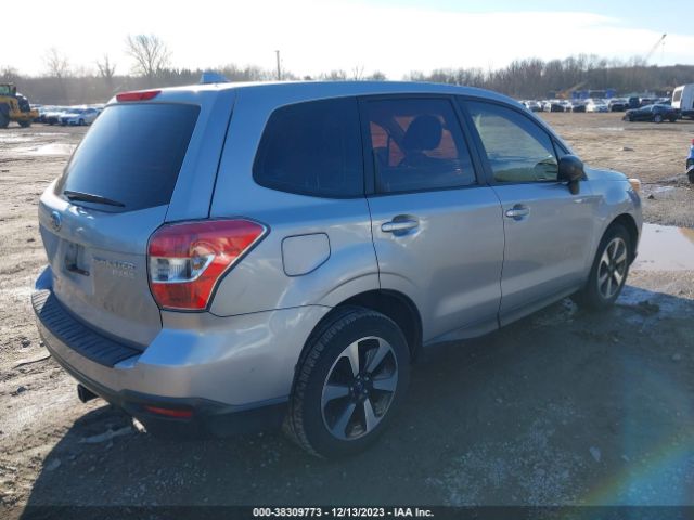 Photo 3 VIN: JF2SJAAC3EH435027 - SUBARU FORESTER 