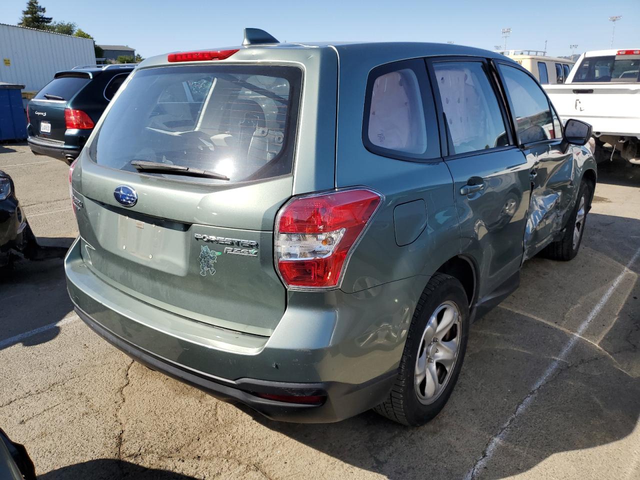 Photo 2 VIN: JF2SJAAC5GH498696 - SUBARU FORESTER 