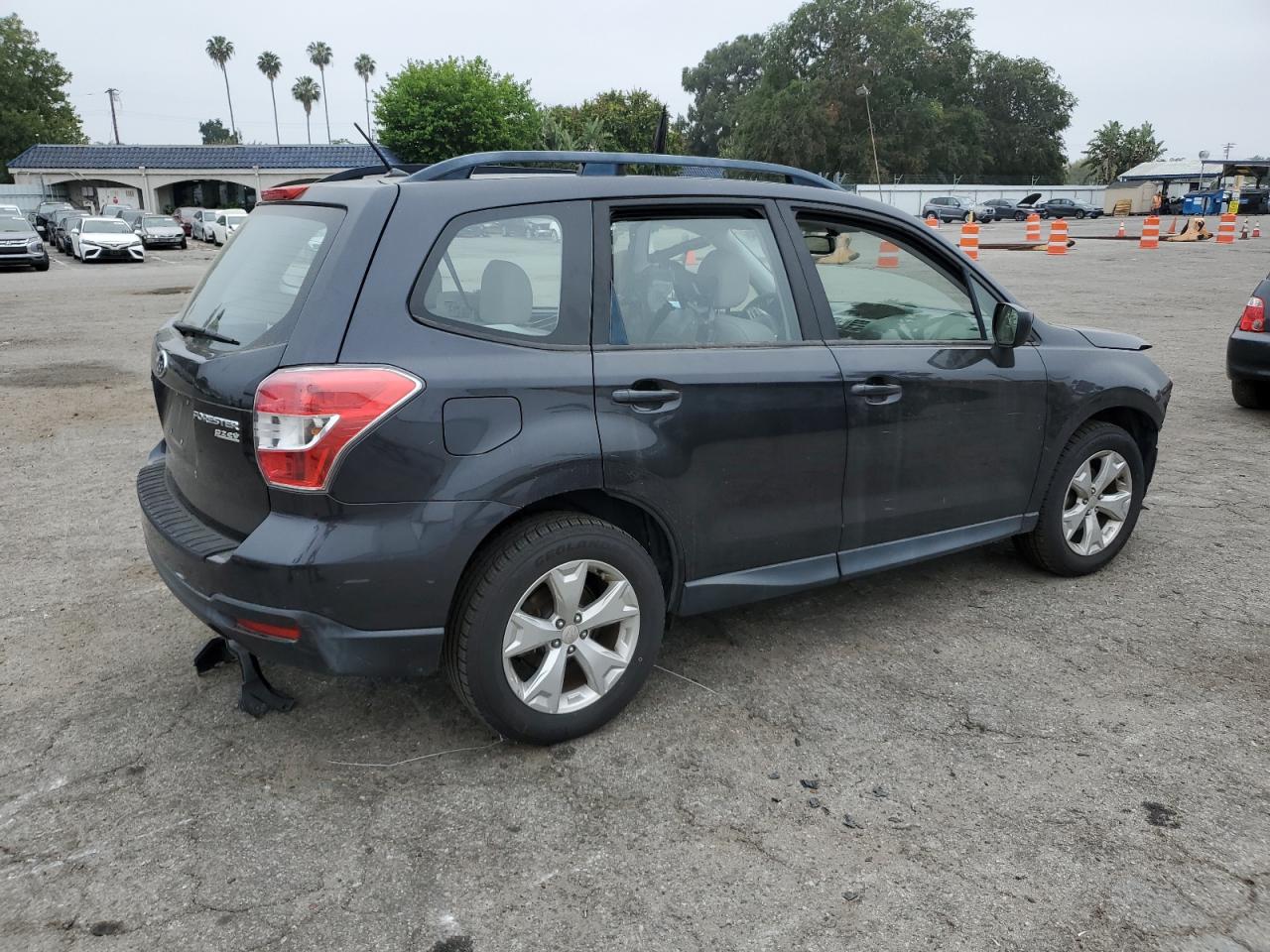 Photo 2 VIN: JF2SJABC1FH825835 - SUBARU FORESTER 