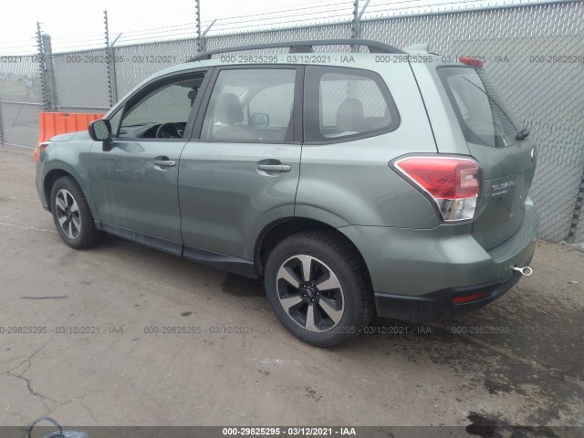 Photo 2 VIN: JF2SJABC3HH411460 - SUBARU FORESTER 