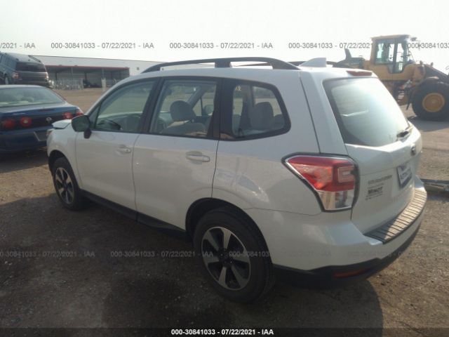 Photo 2 VIN: JF2SJABC3HH485624 - SUBARU FORESTER 