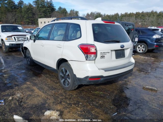 Photo 2 VIN: JF2SJABC3JH610420 - SUBARU FORESTER 