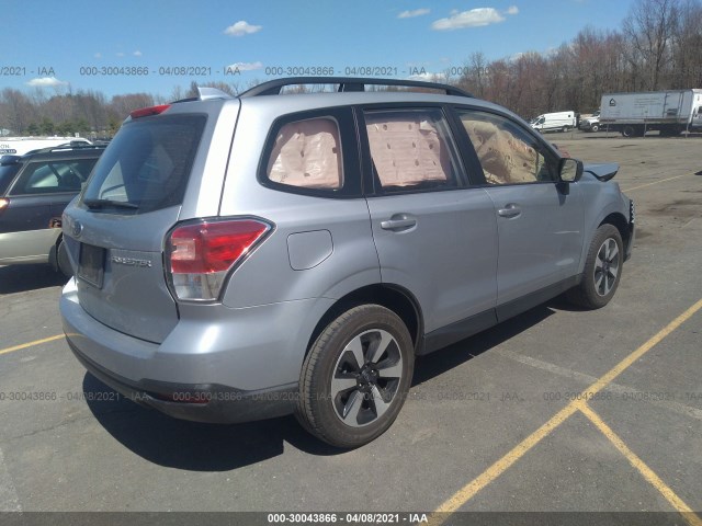 Photo 3 VIN: JF2SJABC5JH564251 - SUBARU FORESTER 