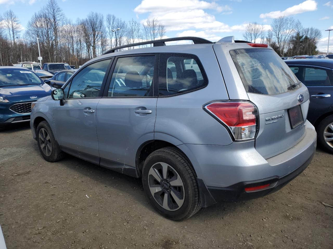 Photo 1 VIN: JF2SJABC5JH606093 - SUBARU FORESTER 