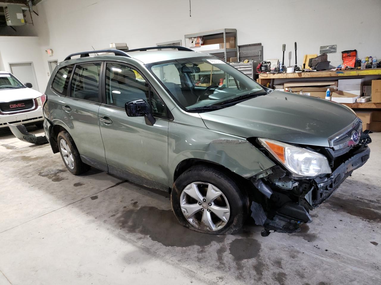 Photo 3 VIN: JF2SJABC6FH479782 - SUBARU FORESTER 