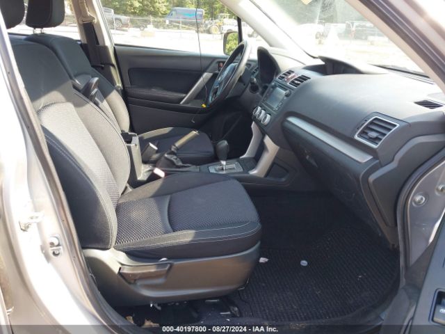 Photo 4 VIN: JF2SJABC6GH463664 - SUBARU FORESTER 