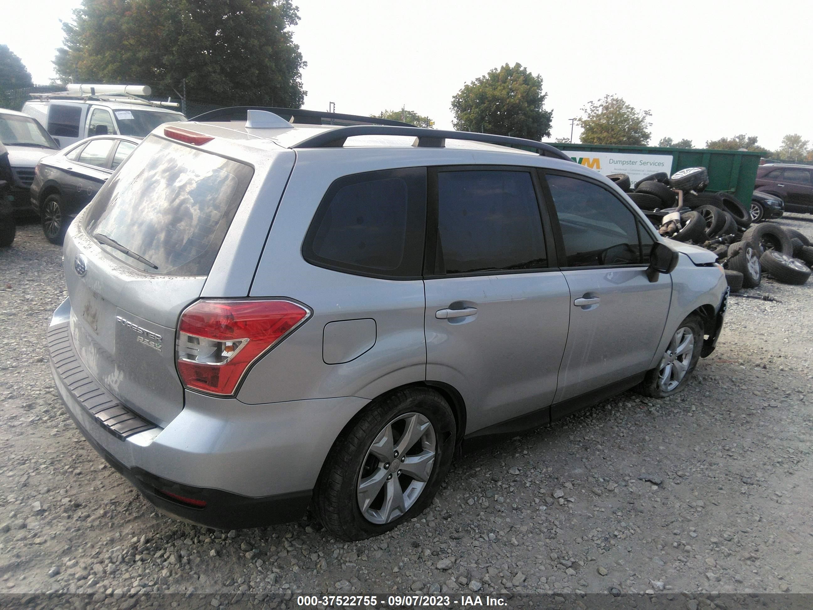 Photo 3 VIN: JF2SJABC6GH558208 - SUBARU FORESTER 