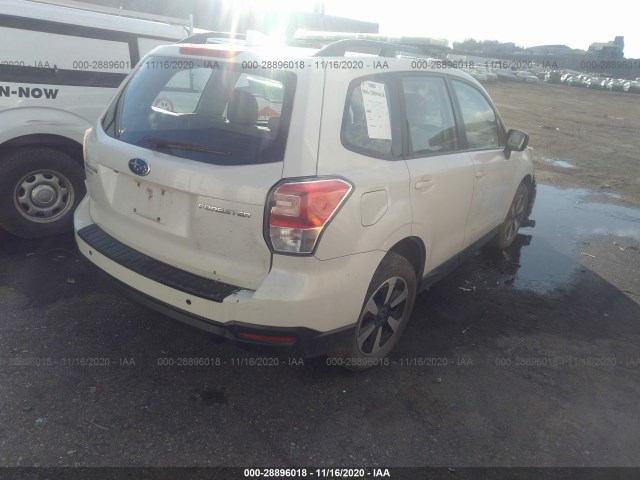 Photo 3 VIN: JF2SJABC6JH476485 - SUBARU FORESTER 