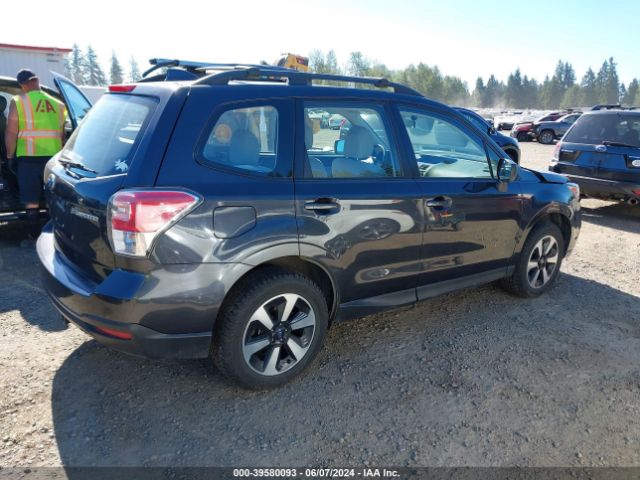 Photo 3 VIN: JF2SJABC6JH479600 - SUBARU FORESTER 