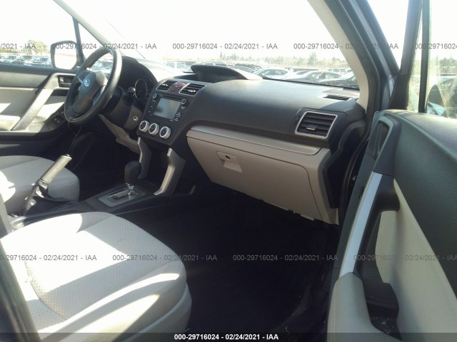 Photo 4 VIN: JF2SJABC7GH545483 - SUBARU FORESTER 