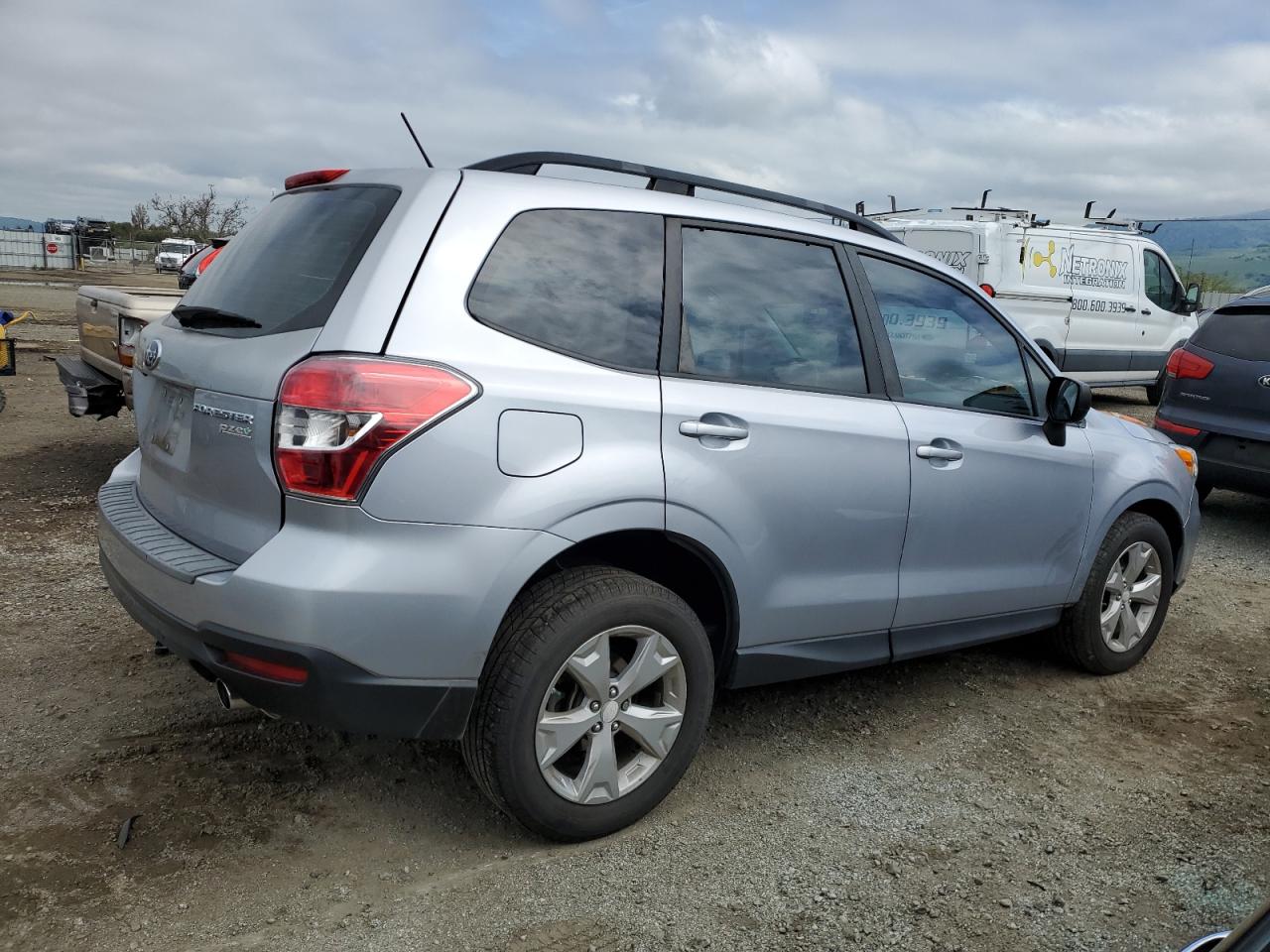 Photo 2 VIN: JF2SJABC8FH837688 - SUBARU FORESTER 