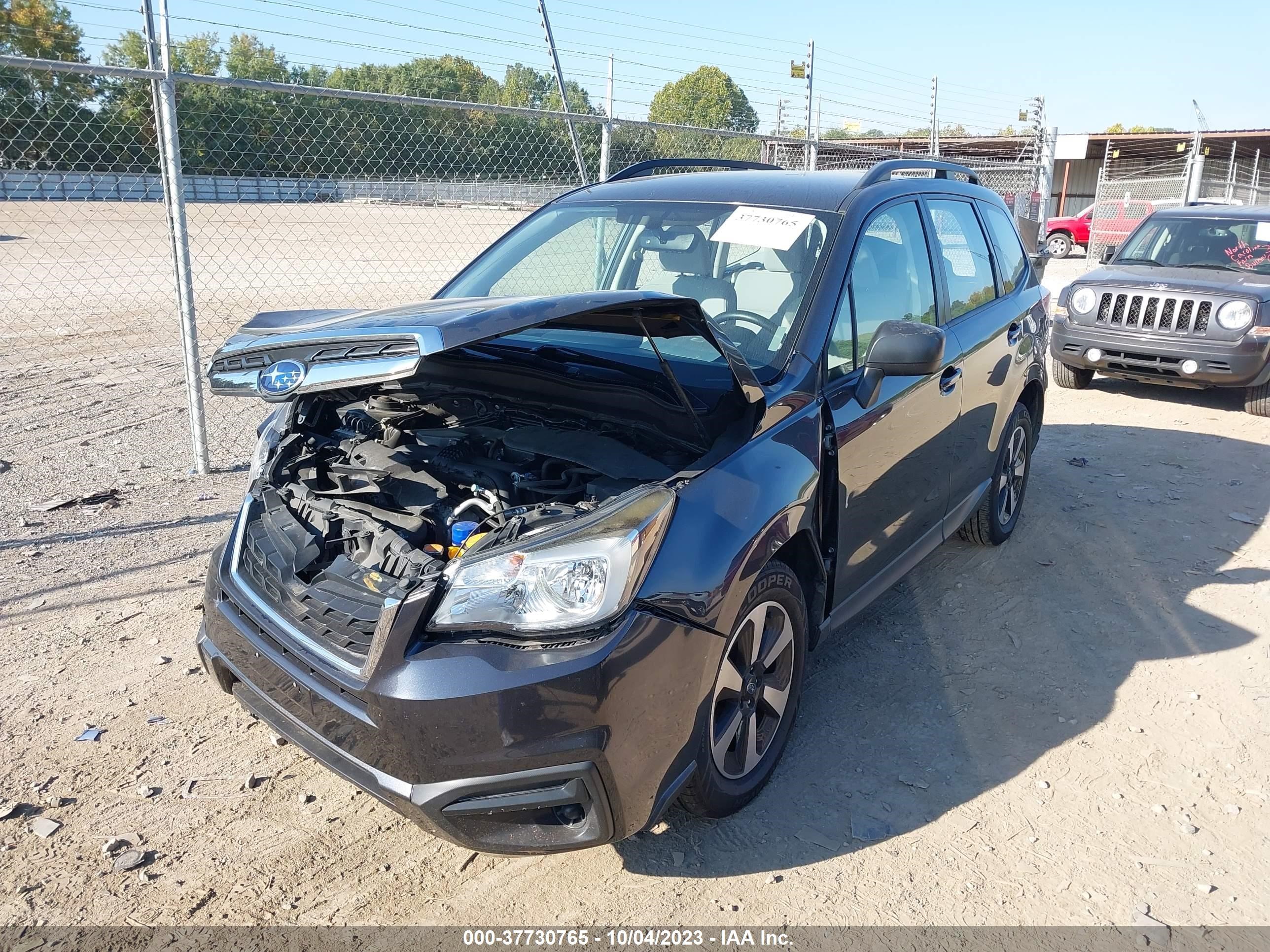 Photo 11 VIN: JF2SJABC8HH568532 - SUBARU FORESTER 