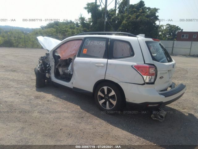 Photo 2 VIN: JF2SJABCXJH500772 - SUBARU FORESTER 