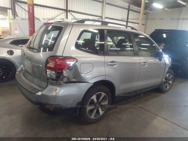 Photo 3 VIN: JF2SJABCXJH544397 - SUBARU FORESTER 