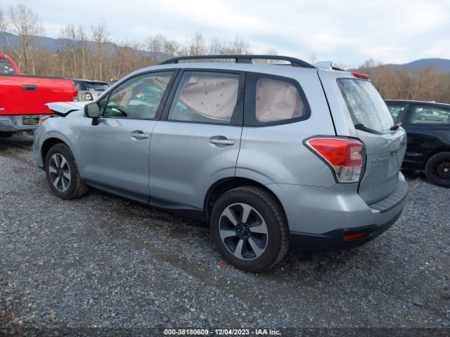 Photo 2 VIN: JF2SJABCXJH559904 - SUBARU FORESTER 