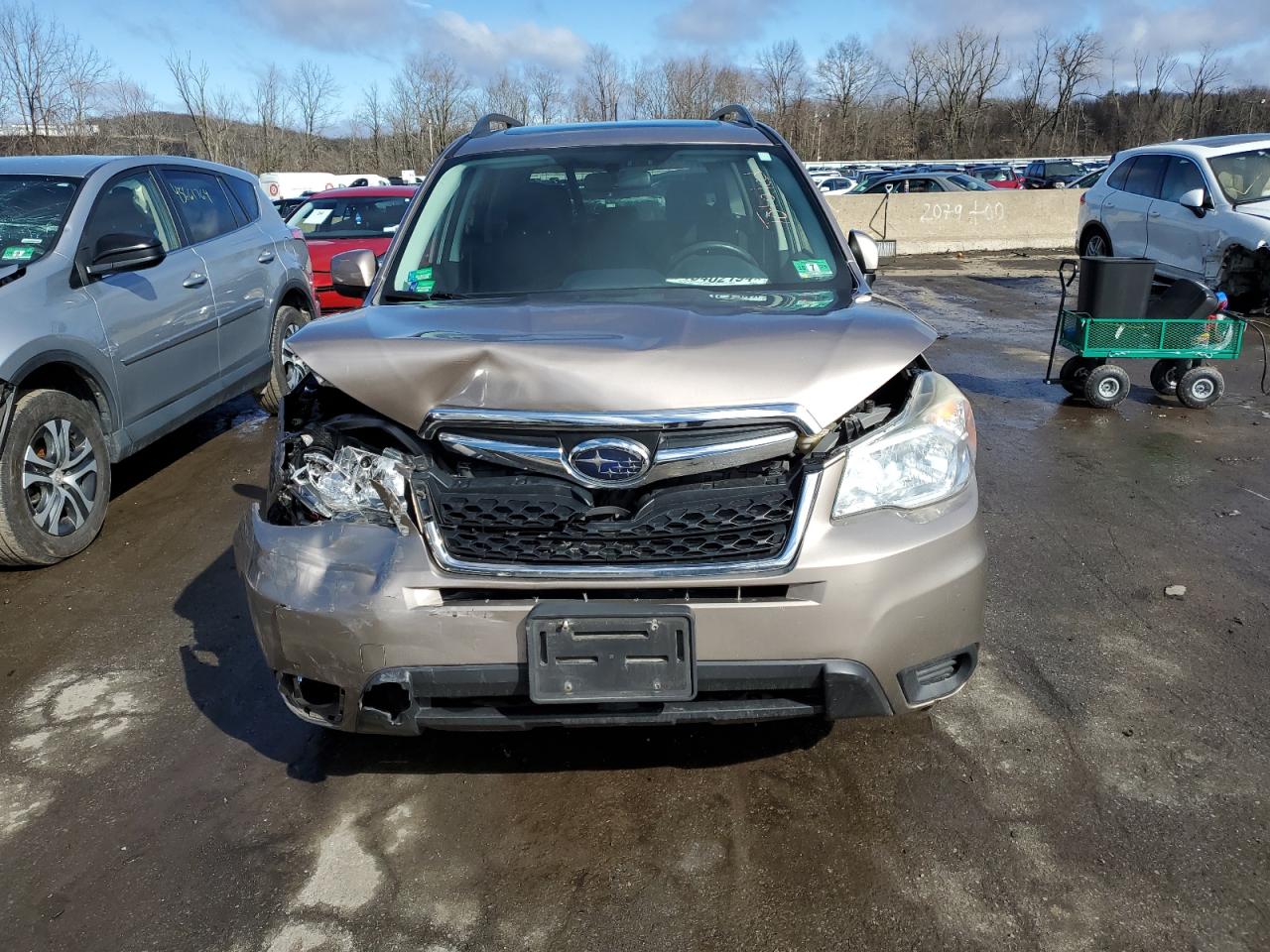 Photo 4 VIN: JF2SJADC0FH403763 - SUBARU FORESTER 