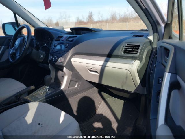 Photo 4 VIN: JF2SJADC0FH826424 - SUBARU FORESTER 