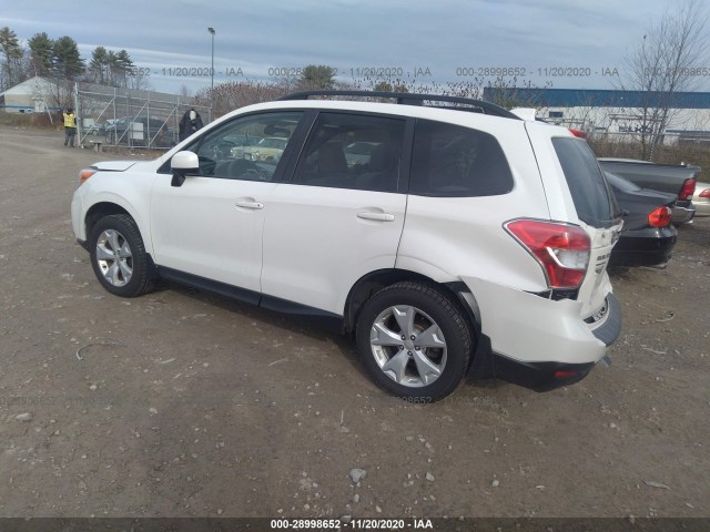 Photo 2 VIN: JF2SJADC1GH401005 - SUBARU FORESTER 