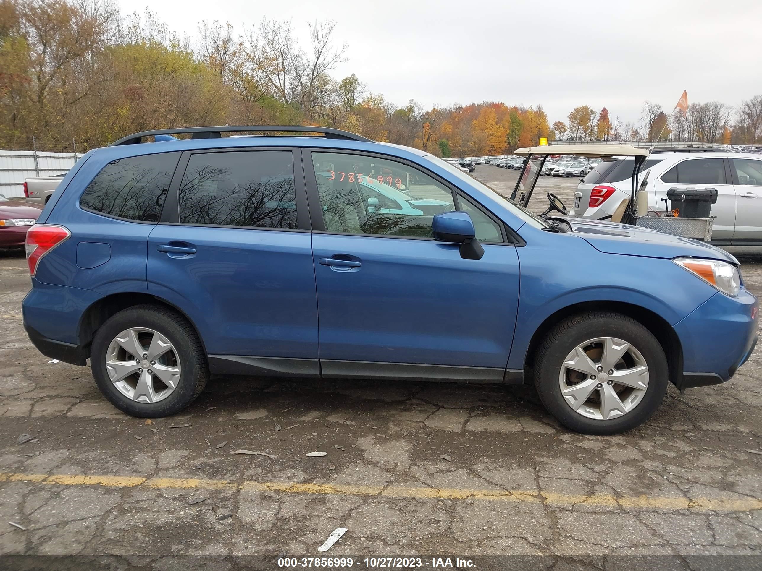 Photo 12 VIN: JF2SJADC1GH521807 - SUBARU FORESTER 