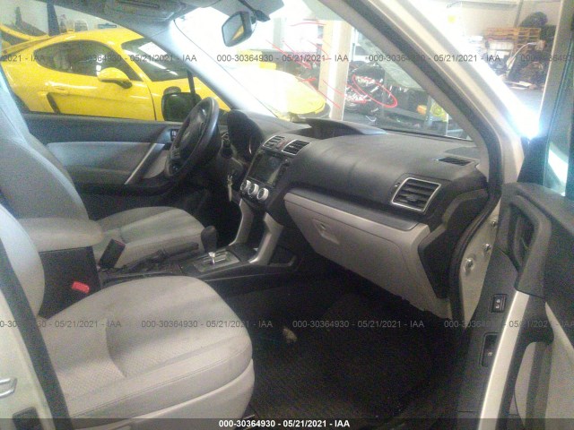 Photo 4 VIN: JF2SJADC1GH532743 - SUBARU FORESTER 