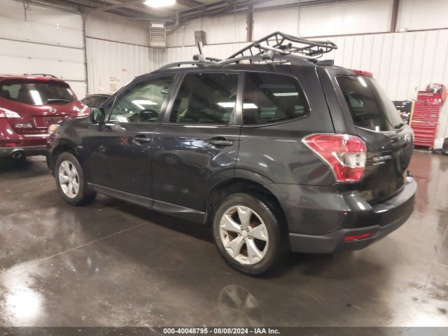 Photo 2 VIN: JF2SJADC1GH547615 - SUBARU FORESTER 