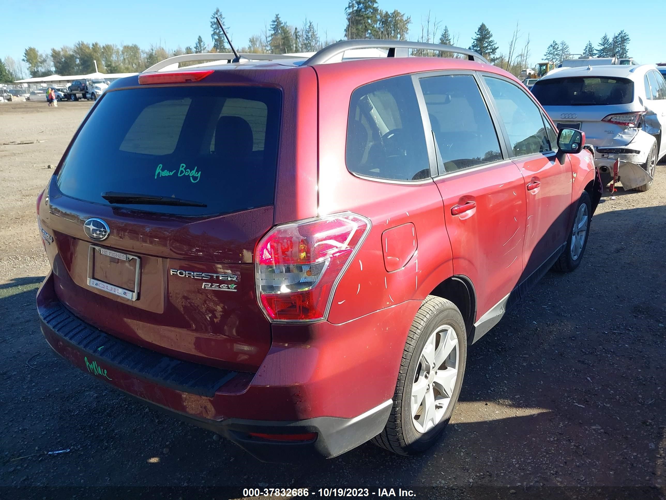 Photo 3 VIN: JF2SJADC3FH565774 - SUBARU FORESTER 