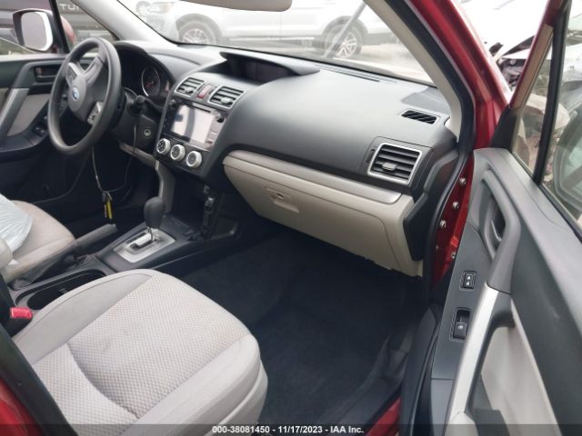 Photo 4 VIN: JF2SJADC3GH492732 - SUBARU FORESTER 