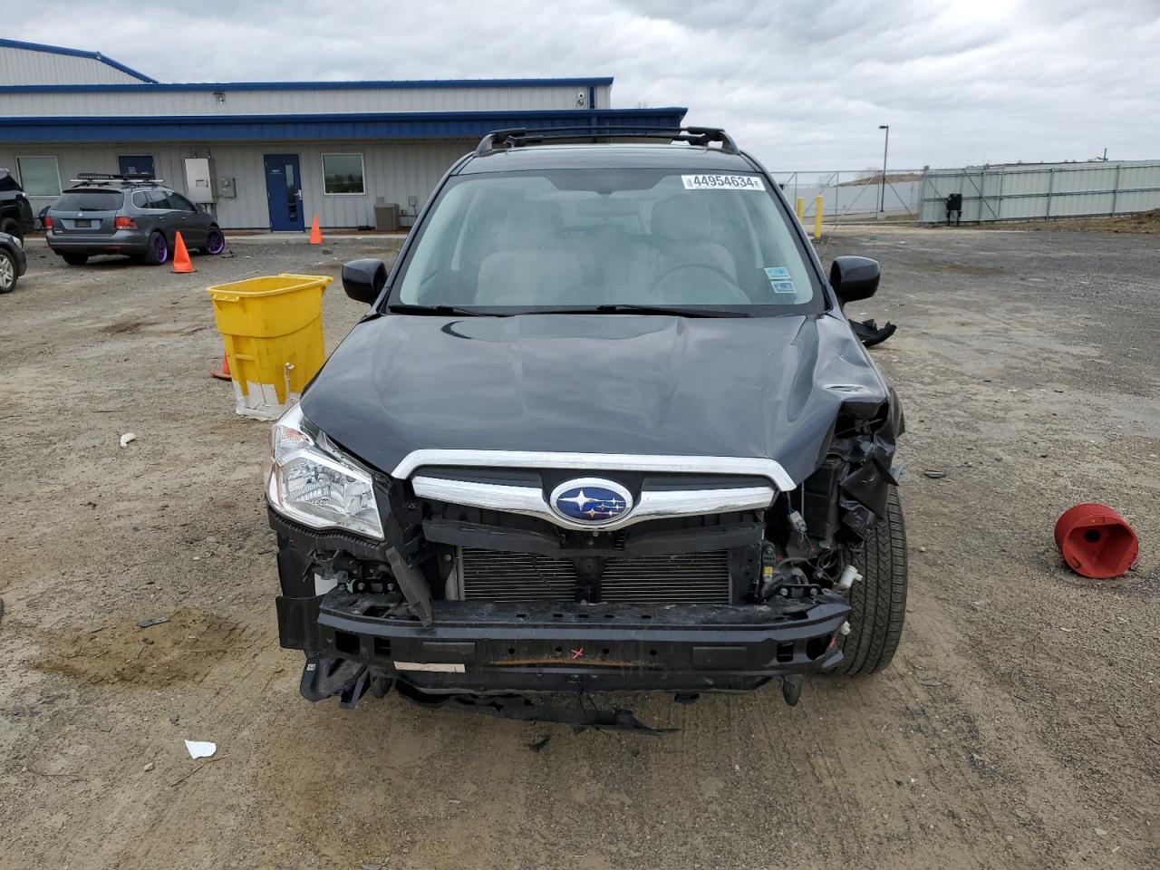 Photo 4 VIN: JF2SJADC4FH842402 - SUBARU FORESTER 