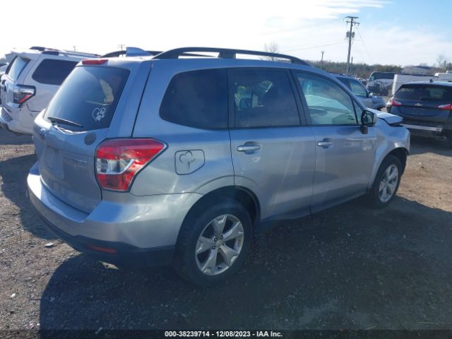 Photo 3 VIN: JF2SJADC4GH508632 - SUBARU FORESTER 