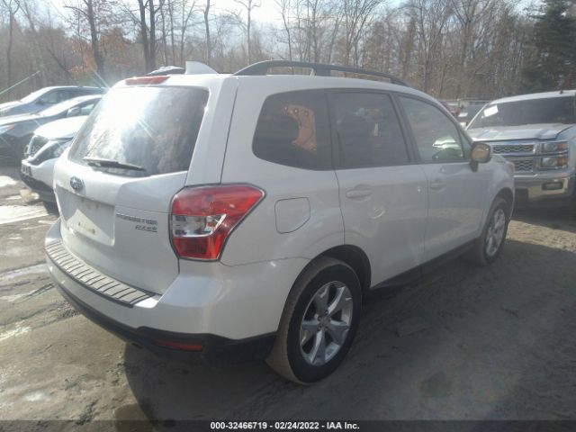 Photo 3 VIN: JF2SJADC4GH549035 - SUBARU FORESTER 