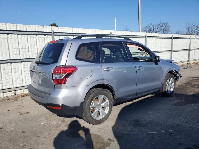 Photo 2 VIN: JF2SJADC4GH552260 - SUBARU FORESTER 