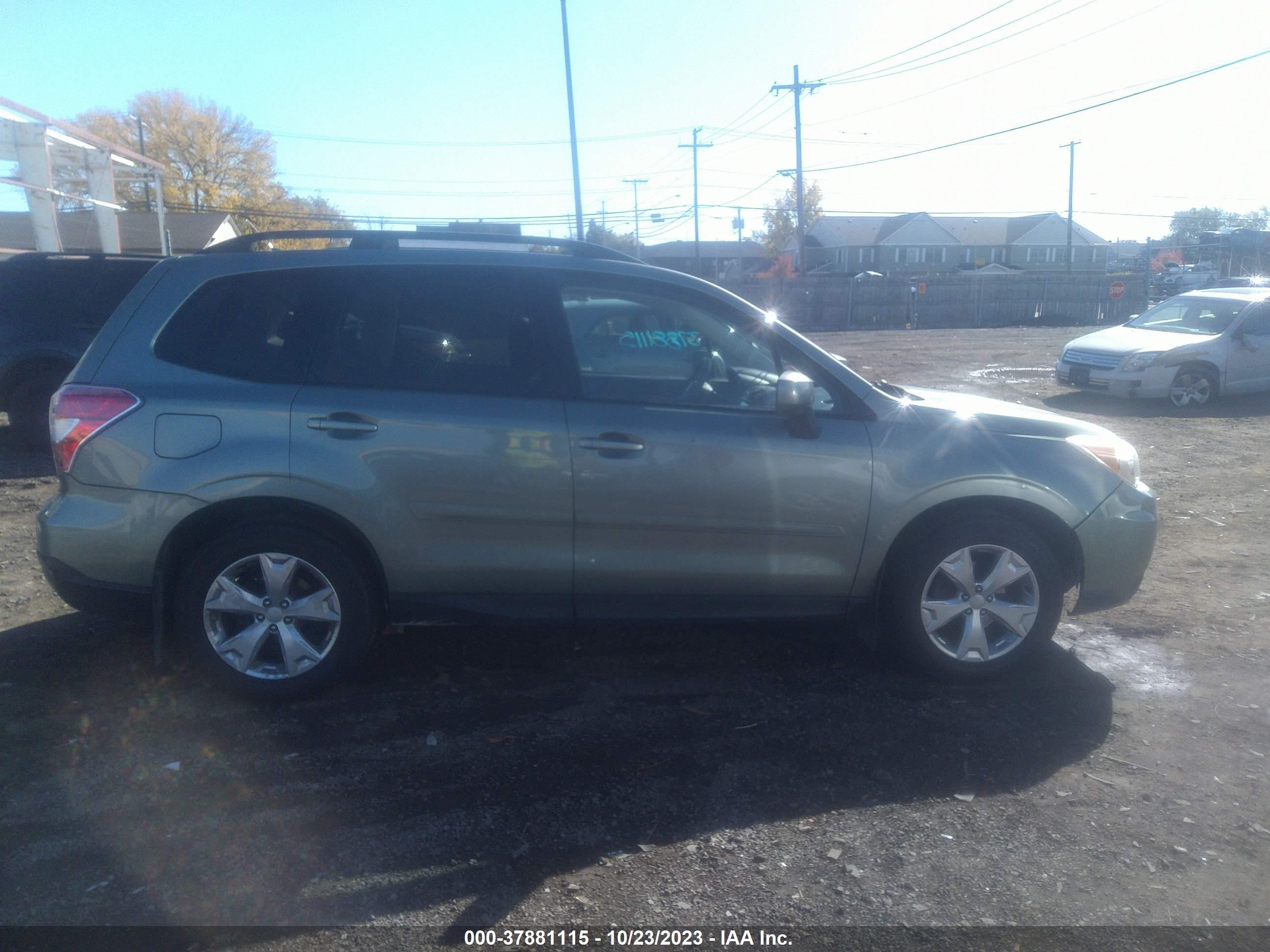 Photo 12 VIN: JF2SJADC5FH418209 - SUBARU FORESTER 