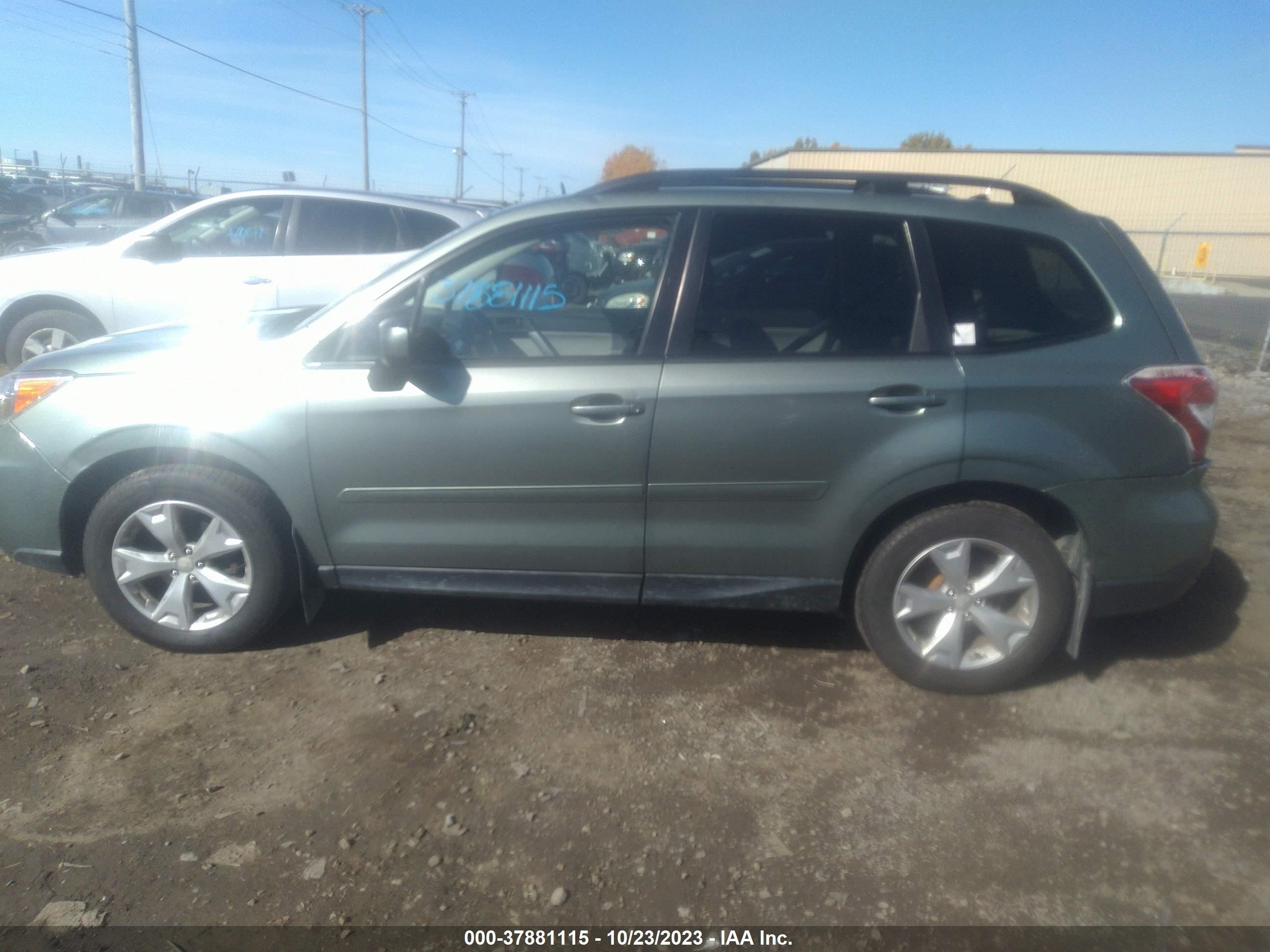 Photo 13 VIN: JF2SJADC5FH418209 - SUBARU FORESTER 