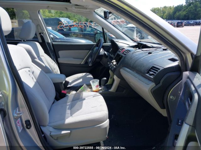 Photo 4 VIN: JF2SJADC5FH504815 - SUBARU FORESTER 