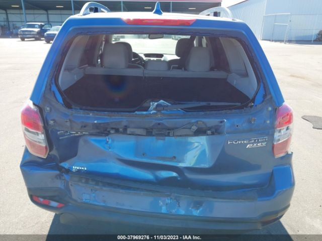 Photo 5 VIN: JF2SJADC5GH466424 - SUBARU FORESTER 