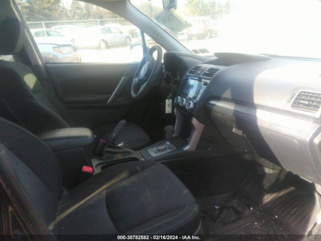 Photo 4 VIN: JF2SJADC5GH496488 - SUBARU FORESTER 