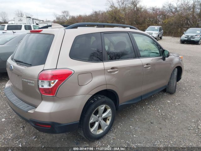 Photo 3 VIN: JF2SJADC5GH506940 - SUBARU FORESTER 