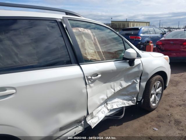 Photo 5 VIN: JF2SJADC6FH429462 - SUBARU FORESTER 