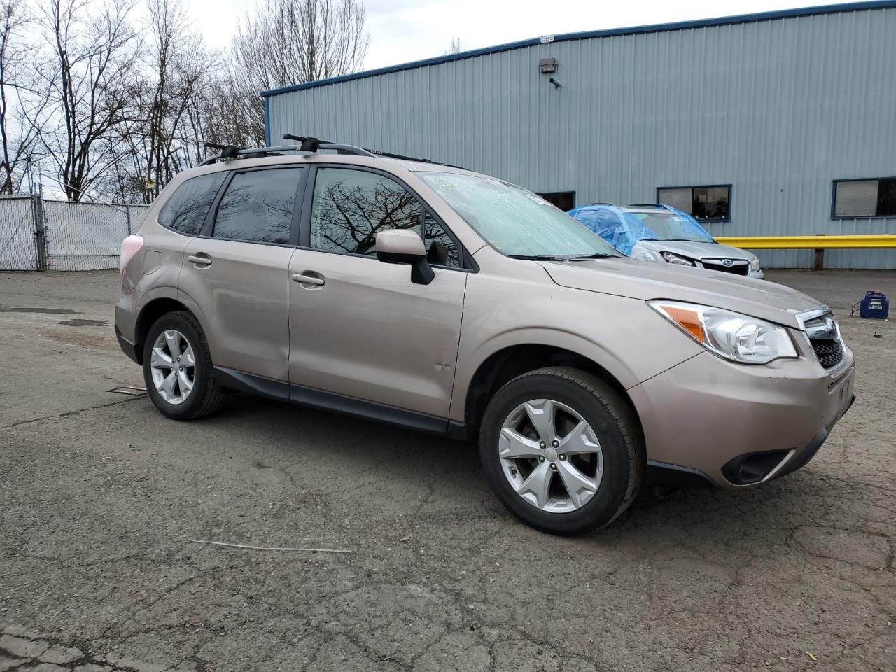 Photo 3 VIN: JF2SJADC6GH475701 - SUBARU FORESTER 