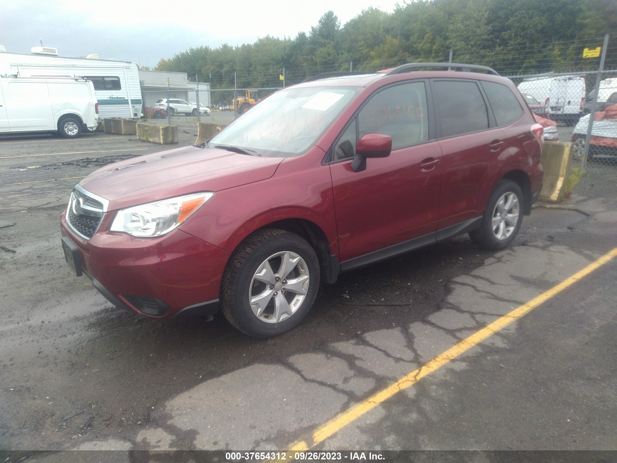 Photo 1 VIN: JF2SJADC7GH401008 - SUBARU FORESTER 