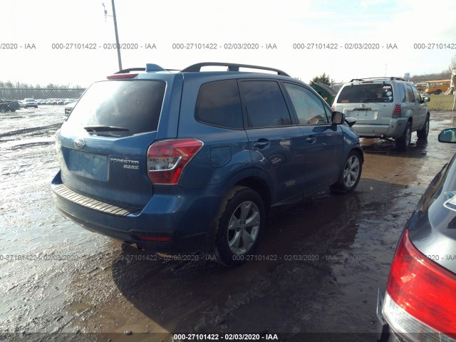 Photo 3 VIN: JF2SJADC7GH425843 - SUBARU FORESTER 