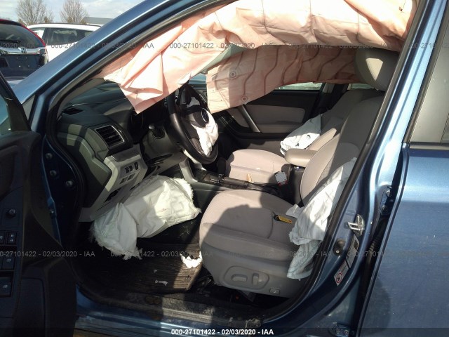 Photo 4 VIN: JF2SJADC7GH425843 - SUBARU FORESTER 