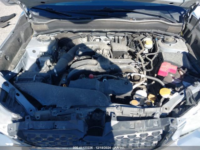 Photo 9 VIN: JF2SJADC7GH432503 - SUBARU FORESTER 