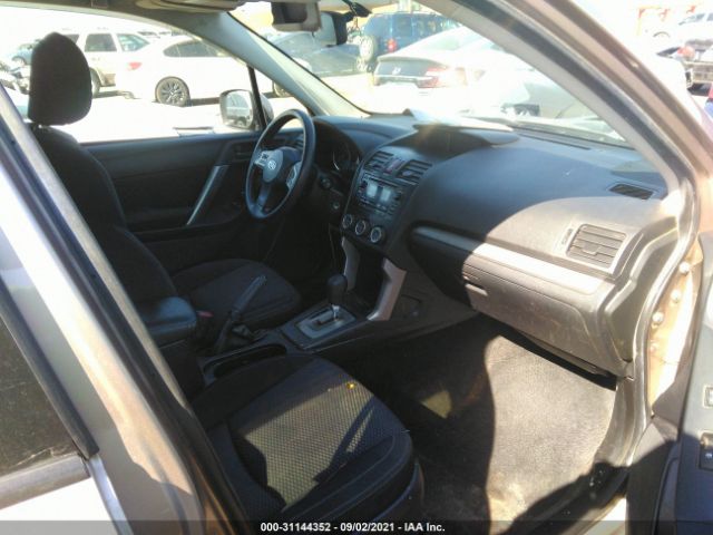 Photo 4 VIN: JF2SJADC8FH825148 - SUBARU FORESTER 